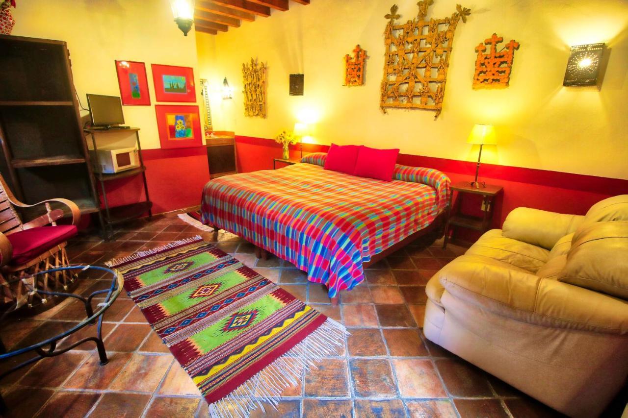 Hotel Casa Encantada Patzcuaro Exterior photo